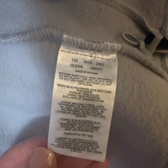 NEW Mountain Hardwear Gray and Black Fleece Jacket - Picture 6 of 6